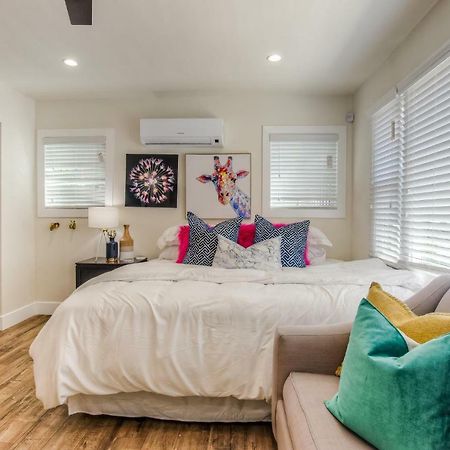 Long Beach Studio Suites Kültér fotó