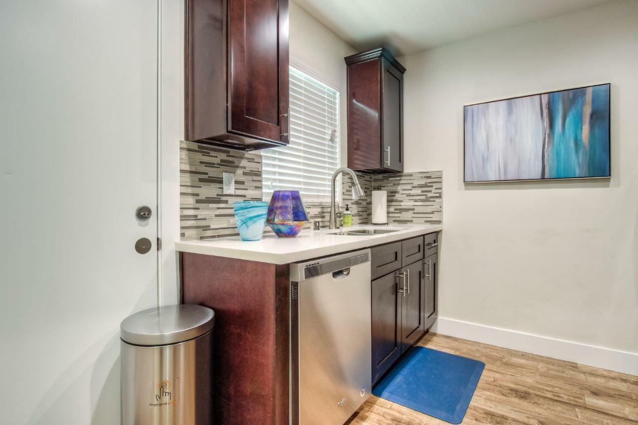 Long Beach Studio Suites Kültér fotó